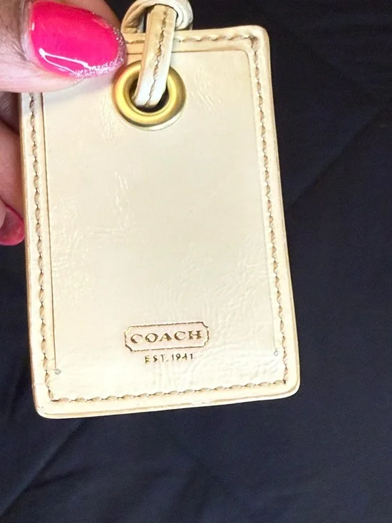 Coach AirPods Pro Case + Leather Luggage Tag Bundle - Picture 11 of 13